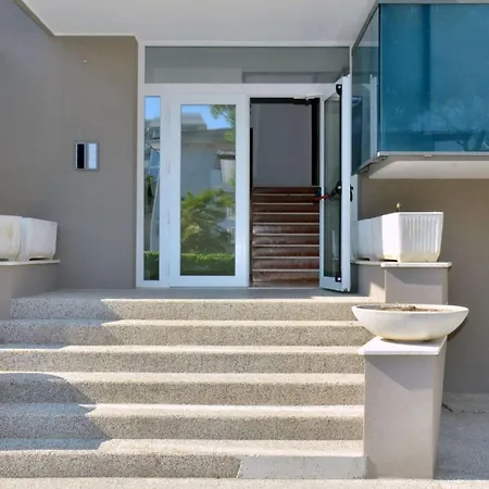 Comfy Flat For 6 Guests In Bibione-beahost Bibione